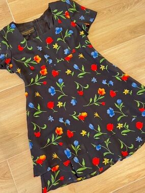 Vintage Donna Ricco floral Square-Neck Black Dress with Bright Blooms
